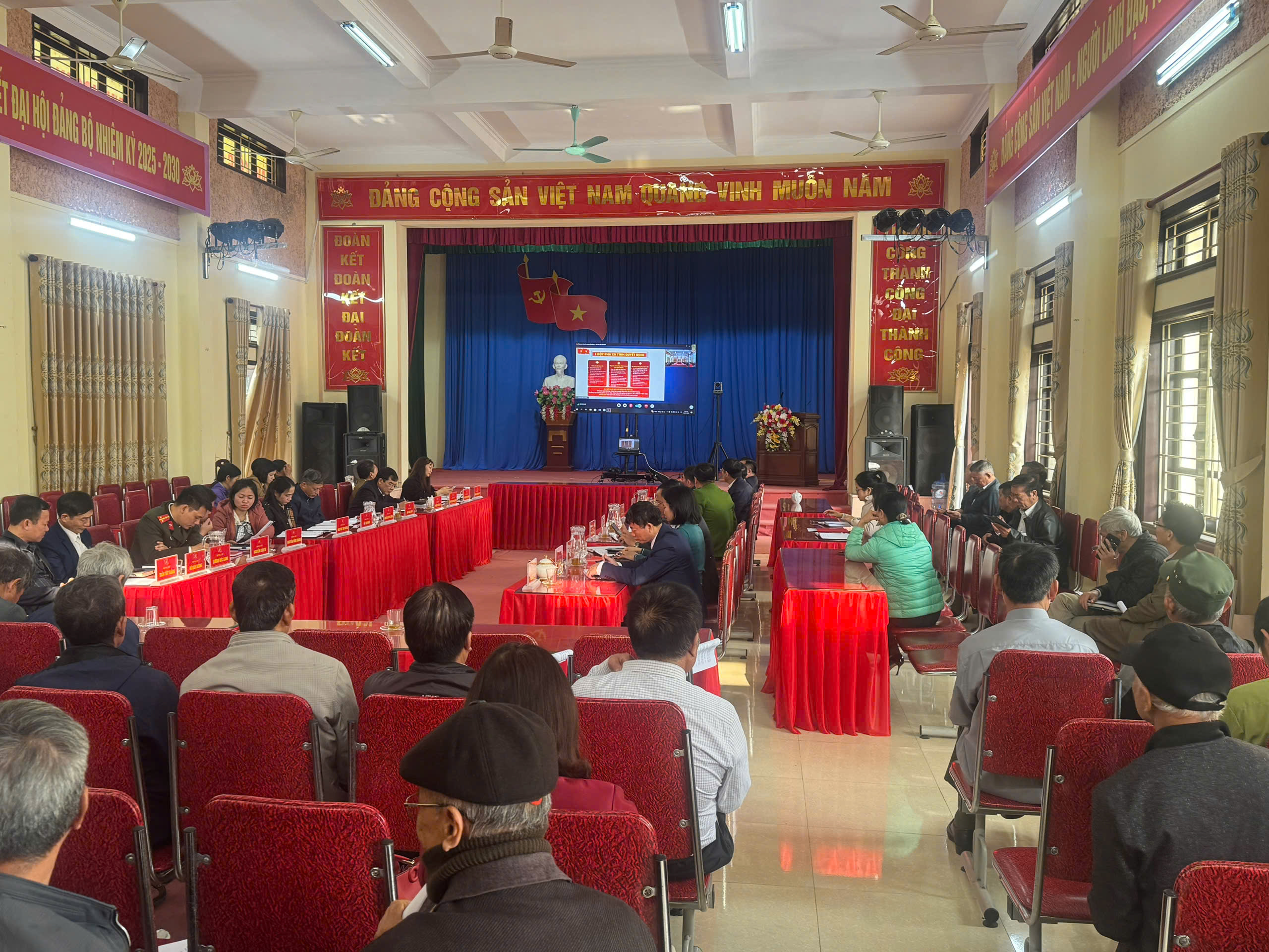Hội nghị Báo cáo viên Trung ương tháng 1/2026, thông báo nhanh kết quả Đại hội đại biểu toàn quốc lần thứ XIV của Đảng