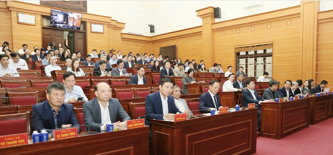 Hội nghị trực tuyến toàn tỉnh nghiên cứu, học tập, quán triệt, triển khai thực hiện các nghị quyết của Trung ương và của tỉnh