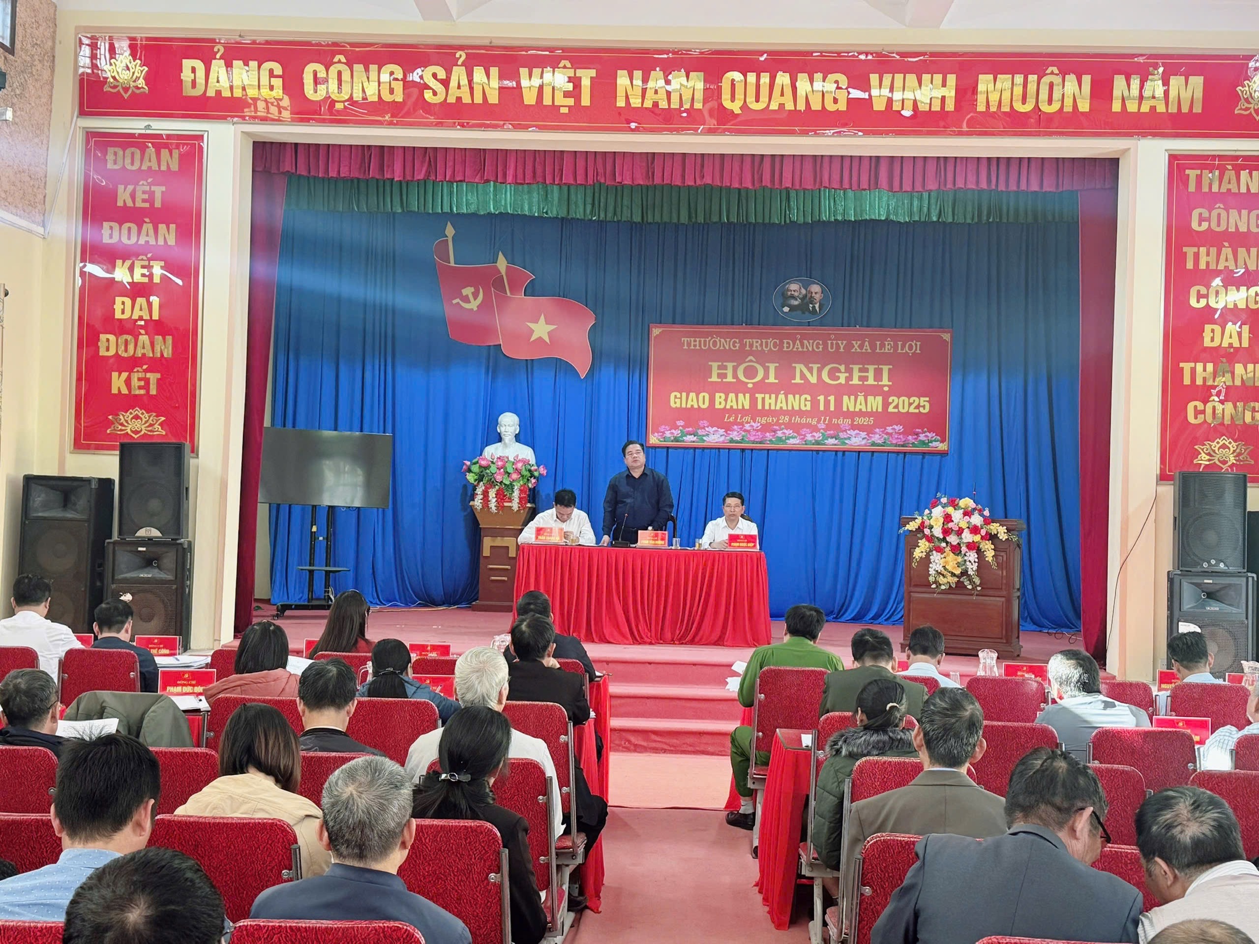 Đảng ủy xã Lê Lợi tổ chức hội nghị ban chấp hành mở rộng đánh giá kết quả công tác lãnh đạo, chỉ đạo tháng 11 và triển khai nhiệm vụ trọng tâm cuối năm